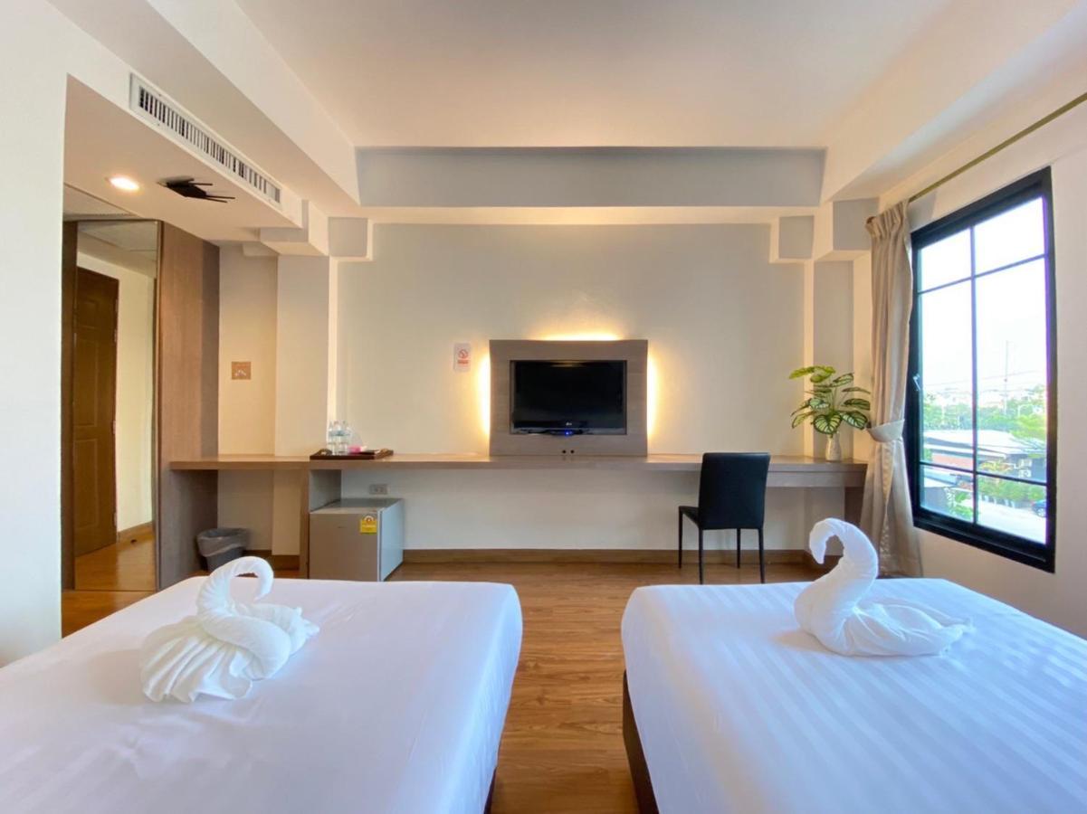 View Dee Bkk Airport Residence Банкок Екстериор снимка