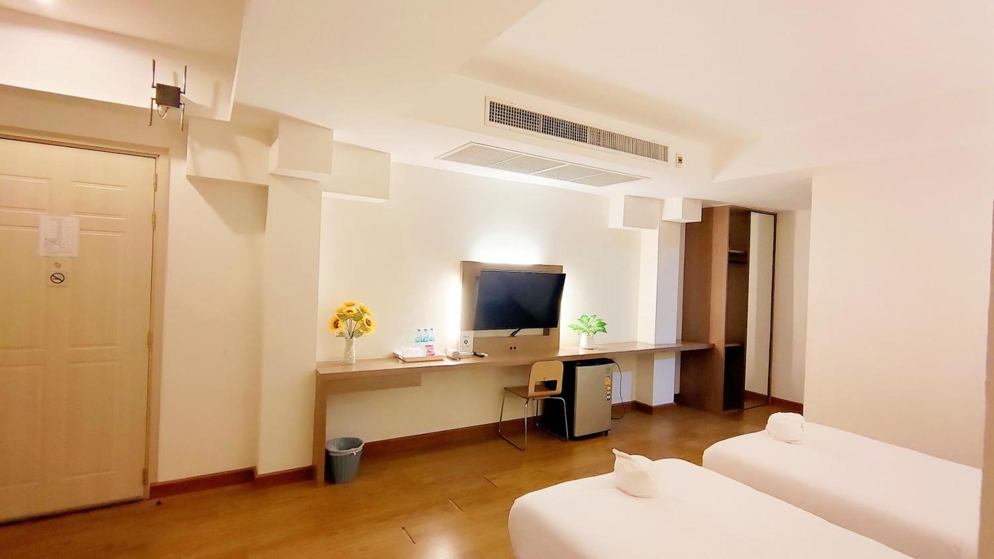 View Dee Bkk Airport Residence Банкок Екстериор снимка